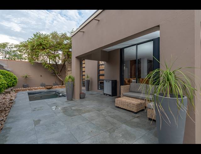 3 BEDROOM HOUSE FOR SALE IN NORTH RIDING